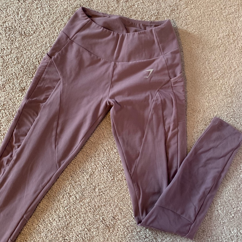 Purple gym shark aspire leggings